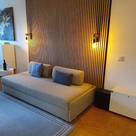 Cosy Little Apartment Munich